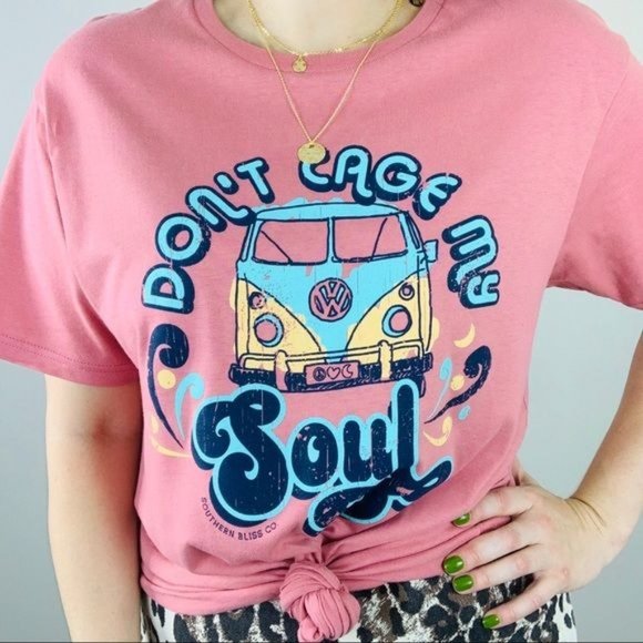 DON'T CAGE MY SOUL Pink Graphic Tee Sz L - Picture 3 of 8